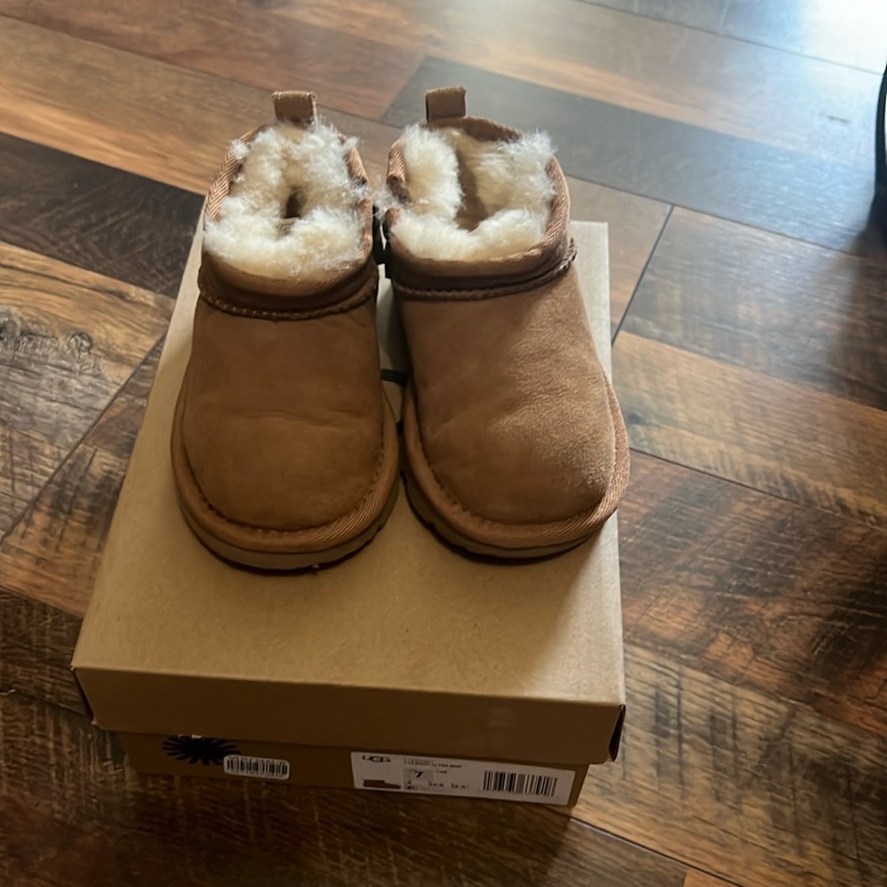 Toddler Ugg Classic Ultra Mini. Size 7. Camel color. New in Box.